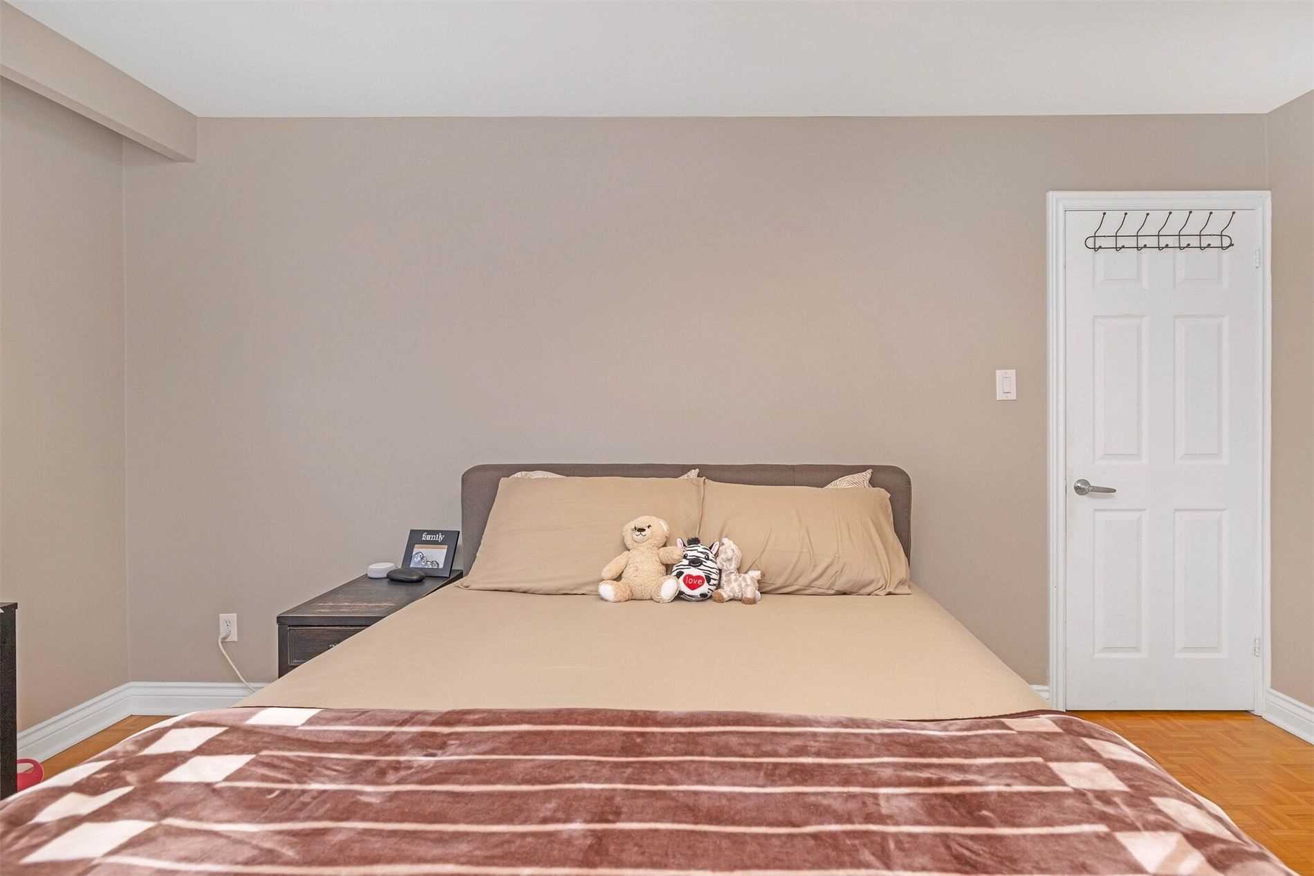 Listing W5935393 - Large Photo # 25