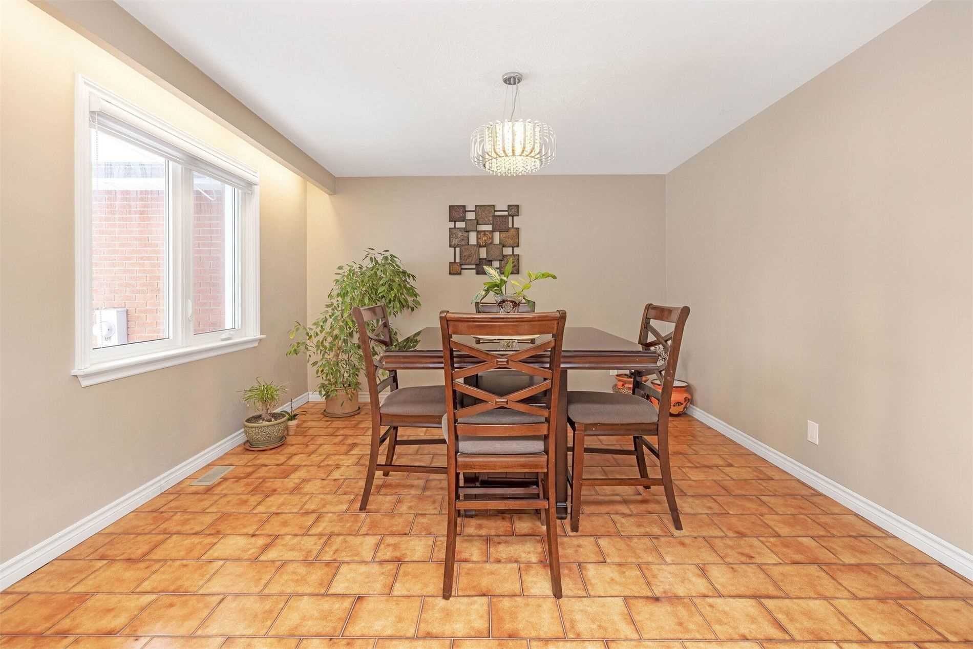 Listing W5935393 - Large Photo # 15