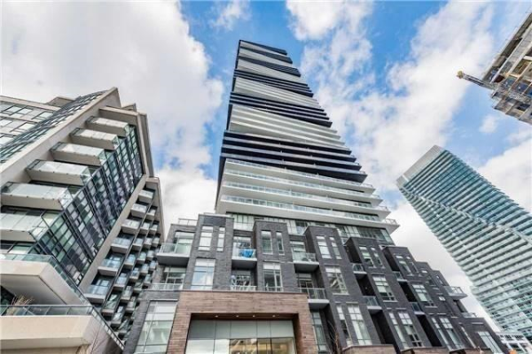 56 Annie Craig Dr, Toronto