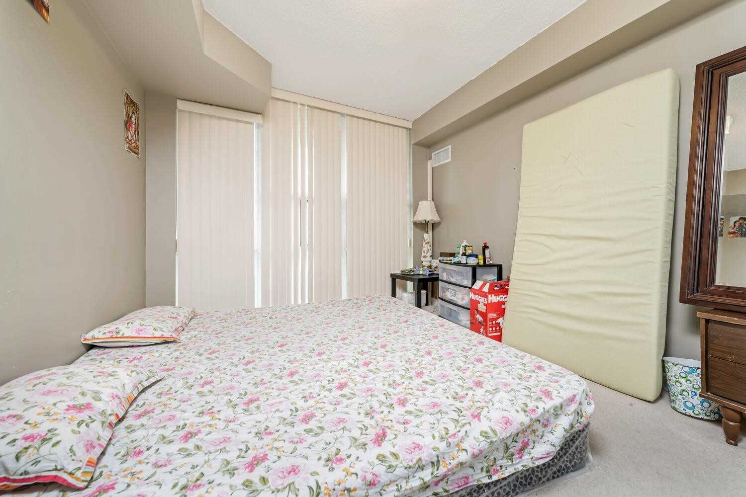 Listing W5935817 - Large Photo # 15