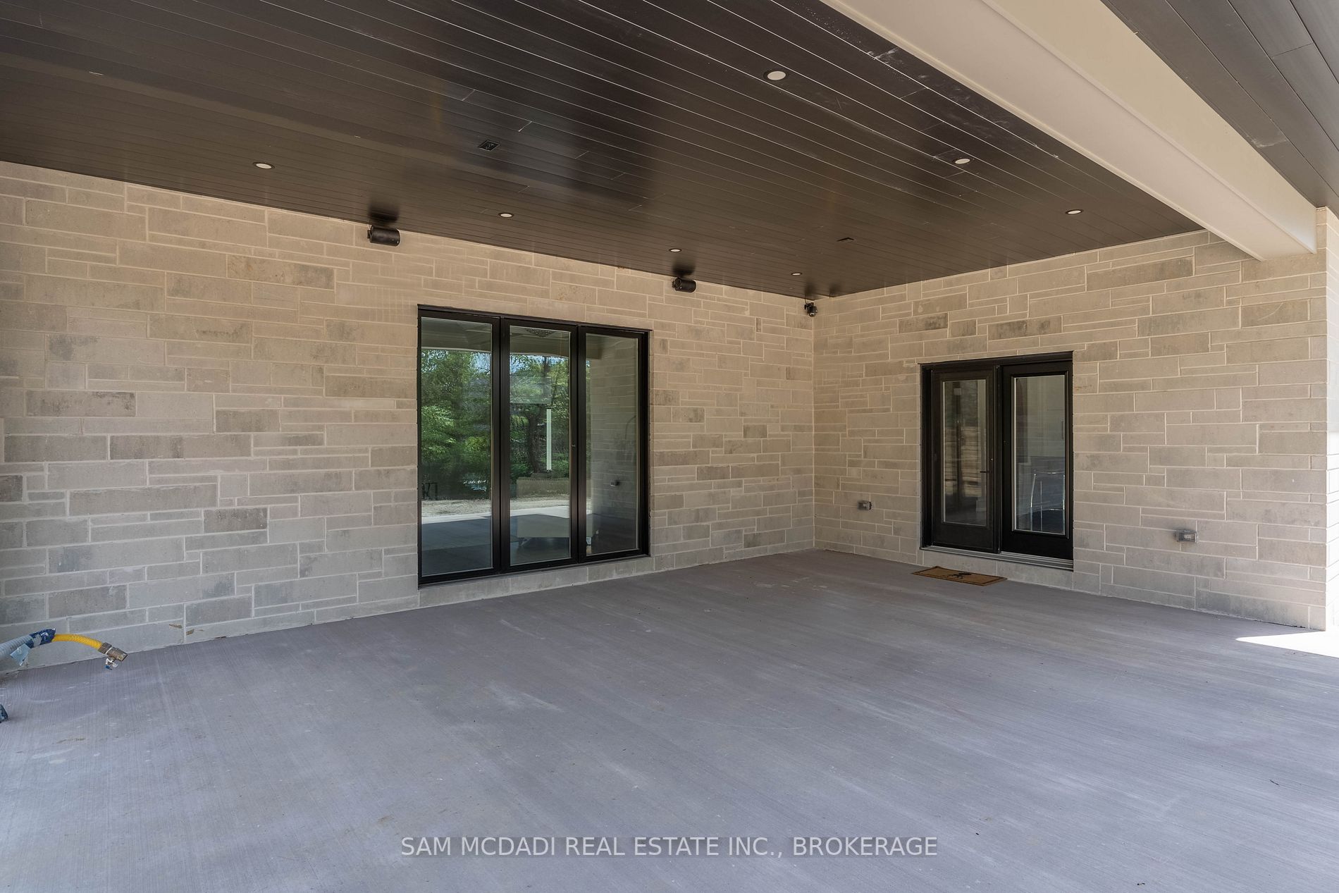 Listing W5935935 - Large Photo # 34