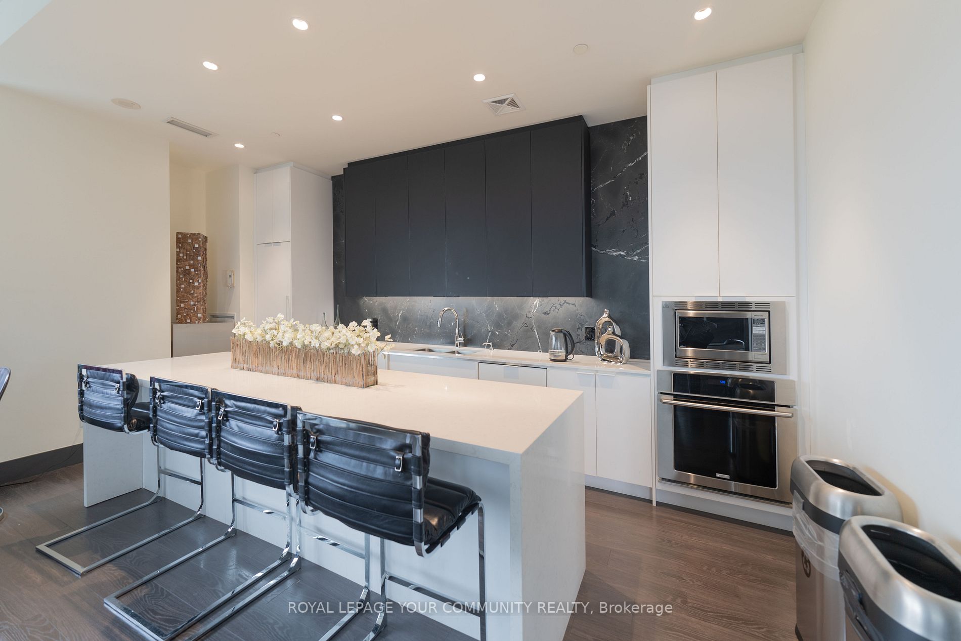 1830 Bloor St W, #439