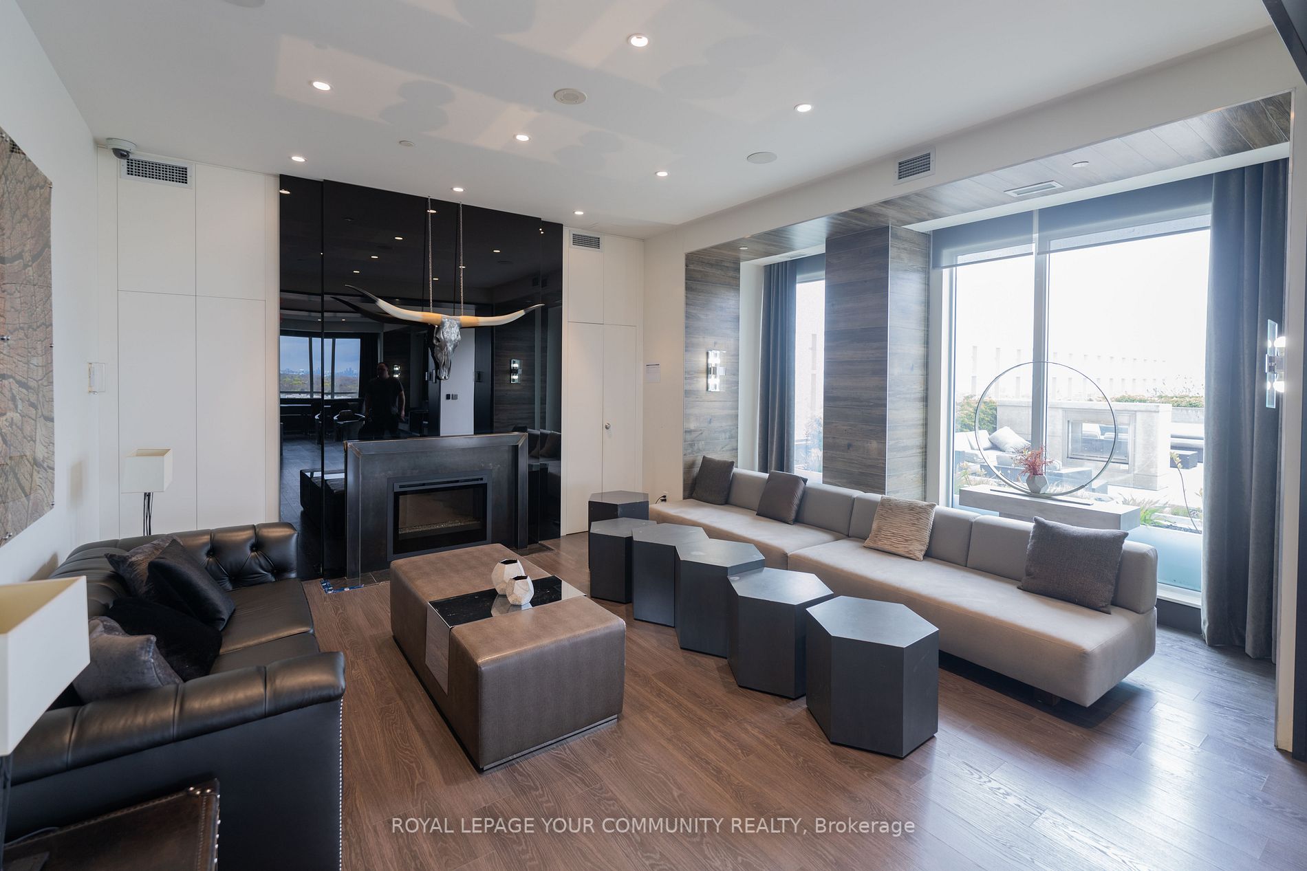 1830 Bloor St W, #439