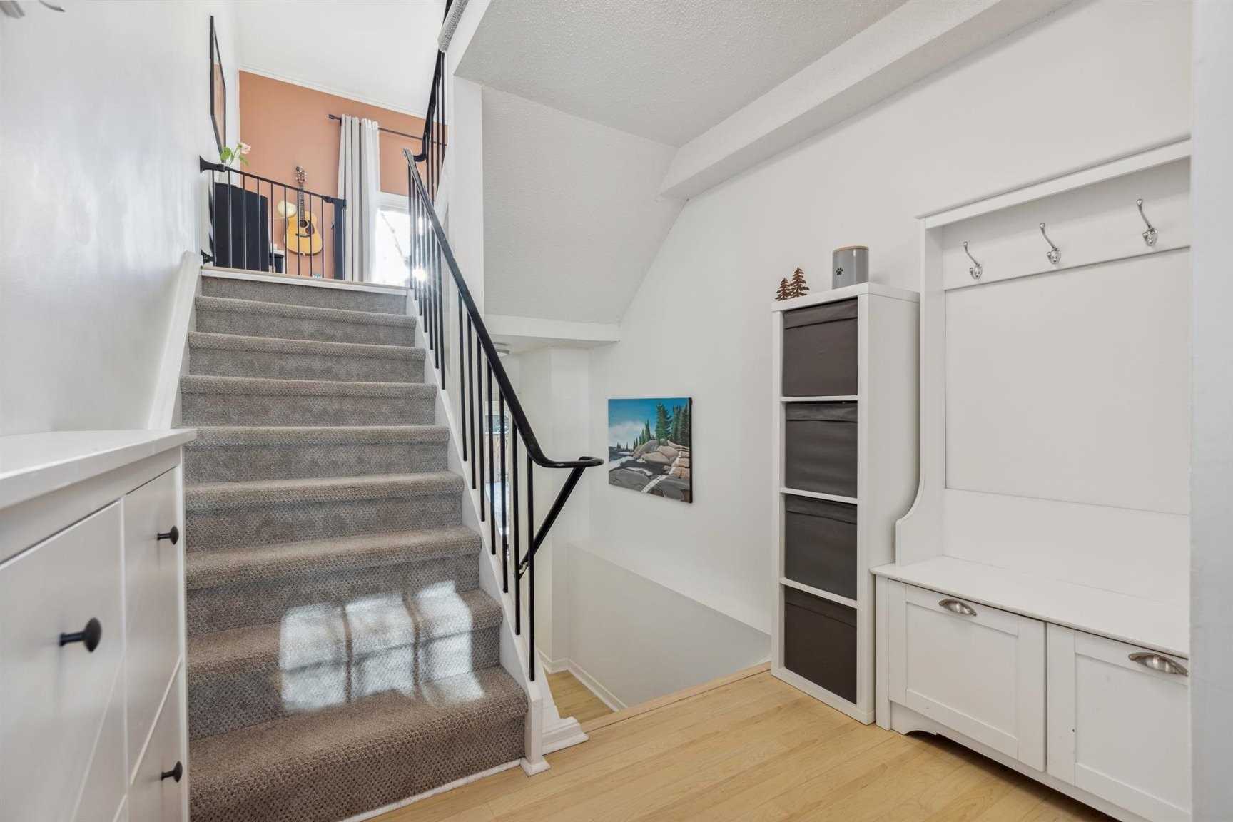 Listing W5936239 - Large Photo # 4