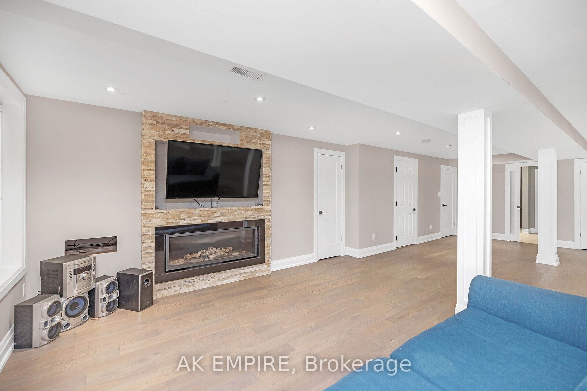 Listing W5936476 - Large Photo # 23