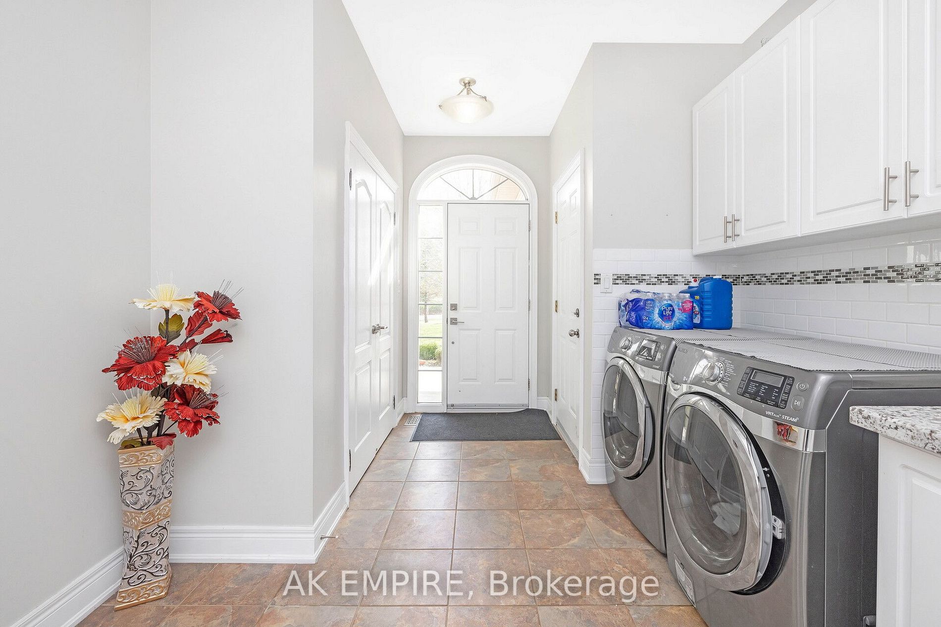 Listing W5936476 - Large Photo # 12