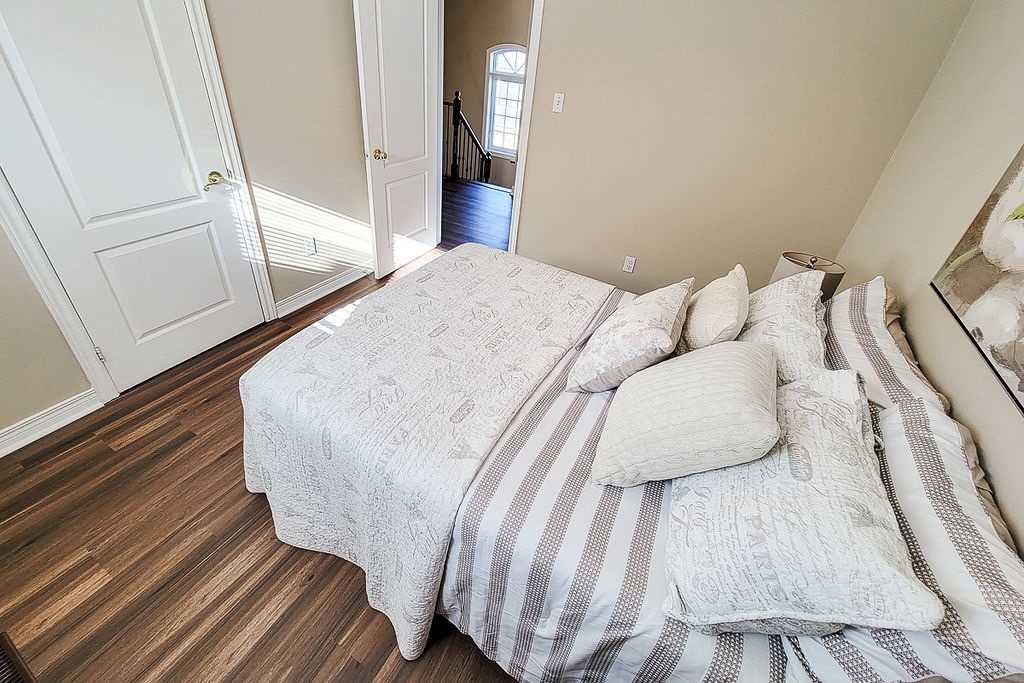 Listing W5936871 - Large Photo # 28