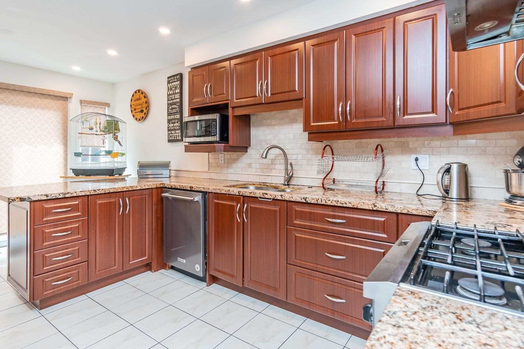 Listing W5937045 - Large Photo # 8