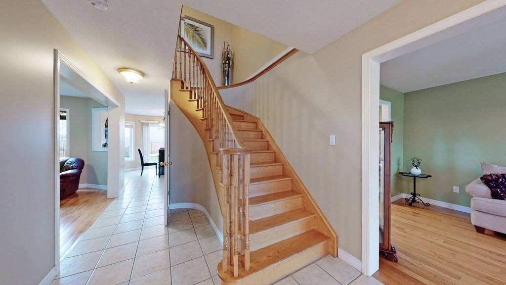 Listing W5937165 - Large Photo # 4