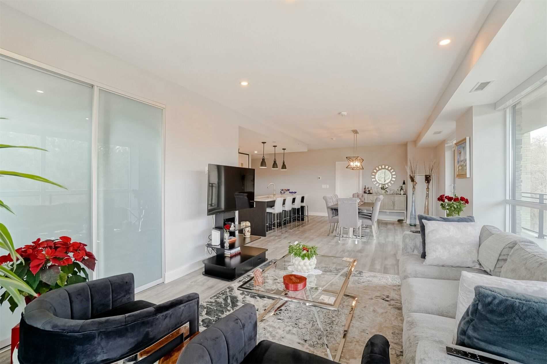 Listing W5937259 - Large Photo # 14