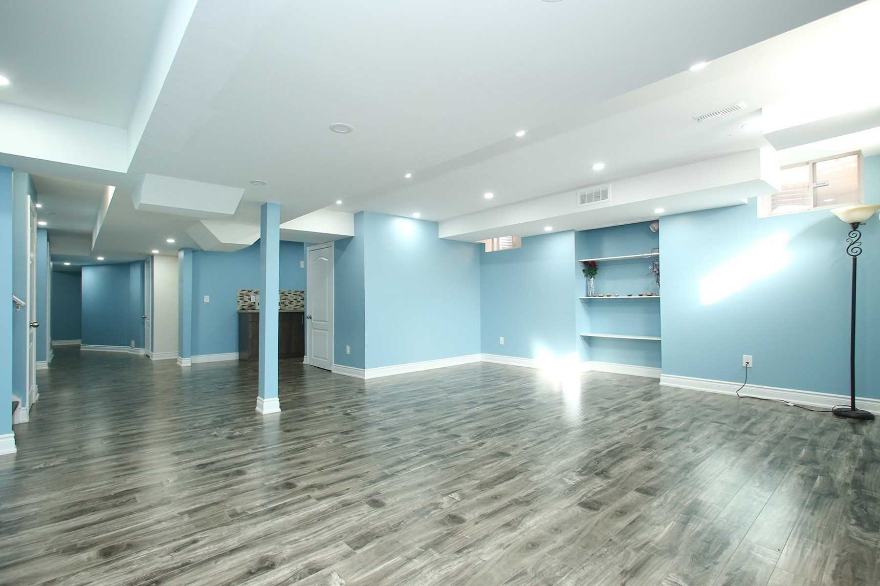 18 Covebank Cres