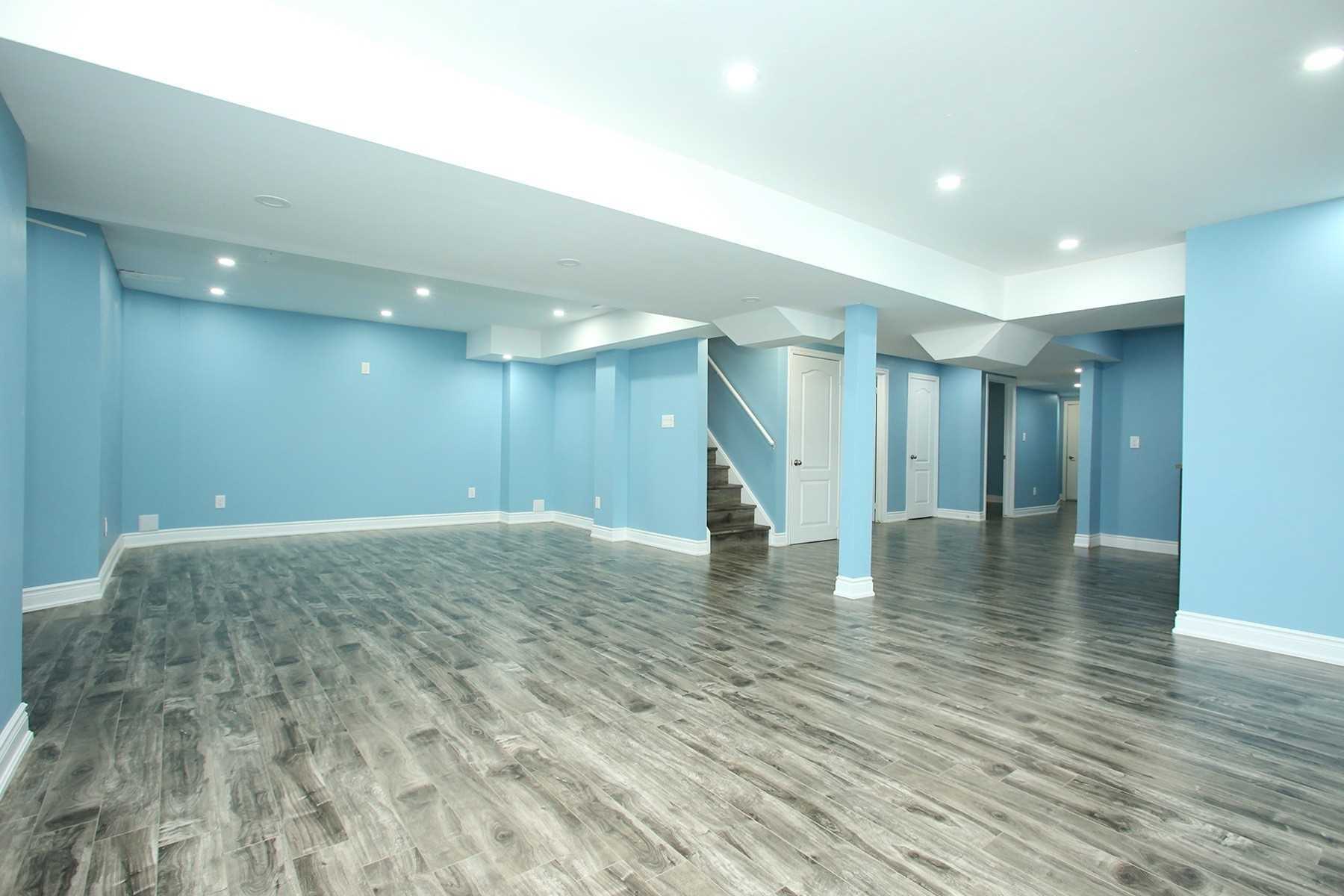 18 Covebank Cres