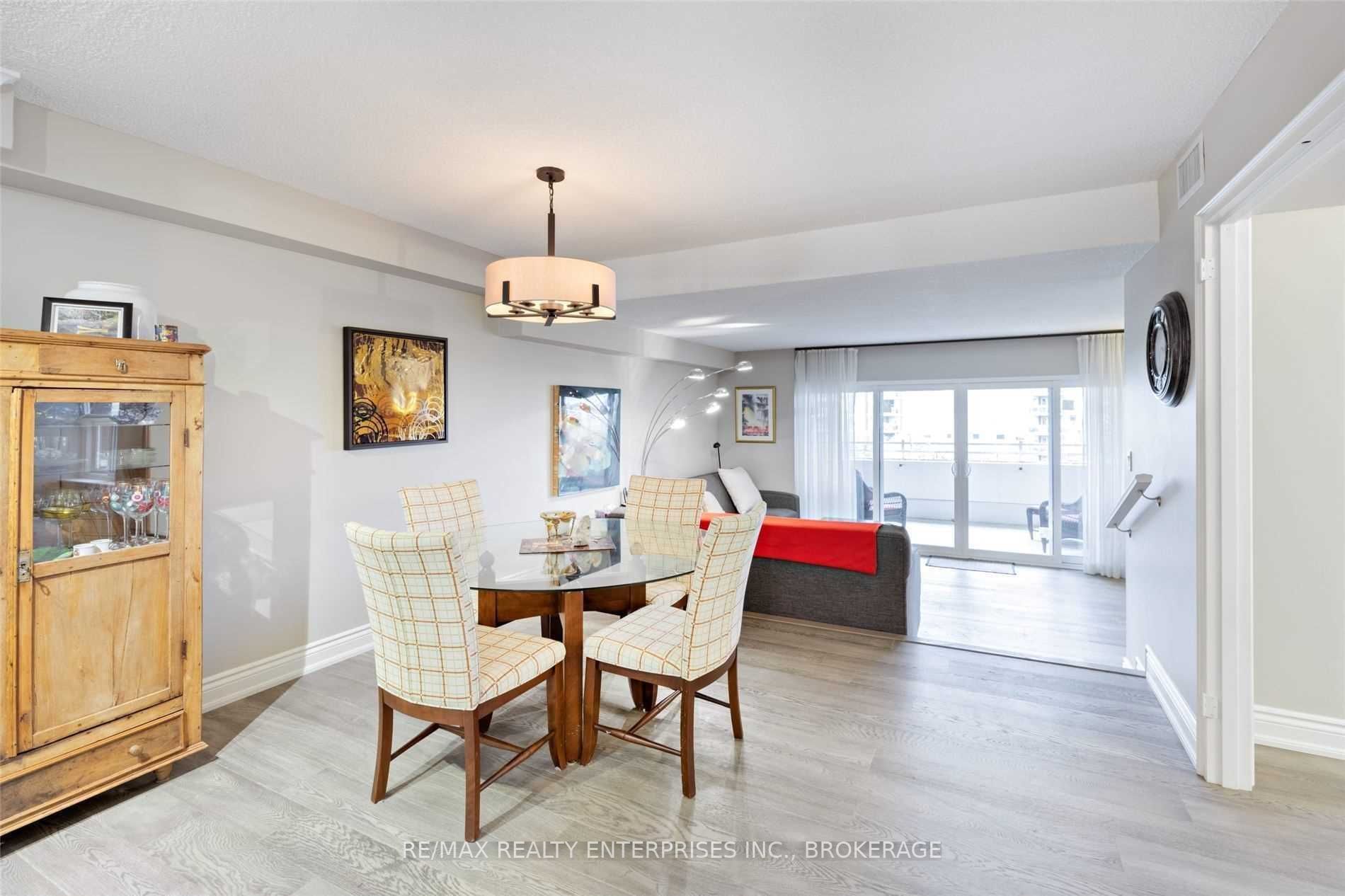 Listing W5937489 - Large Photo # 5