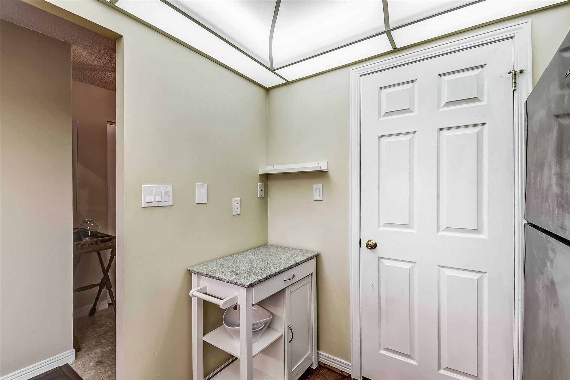 1 Aberfoyle Crescent, #807