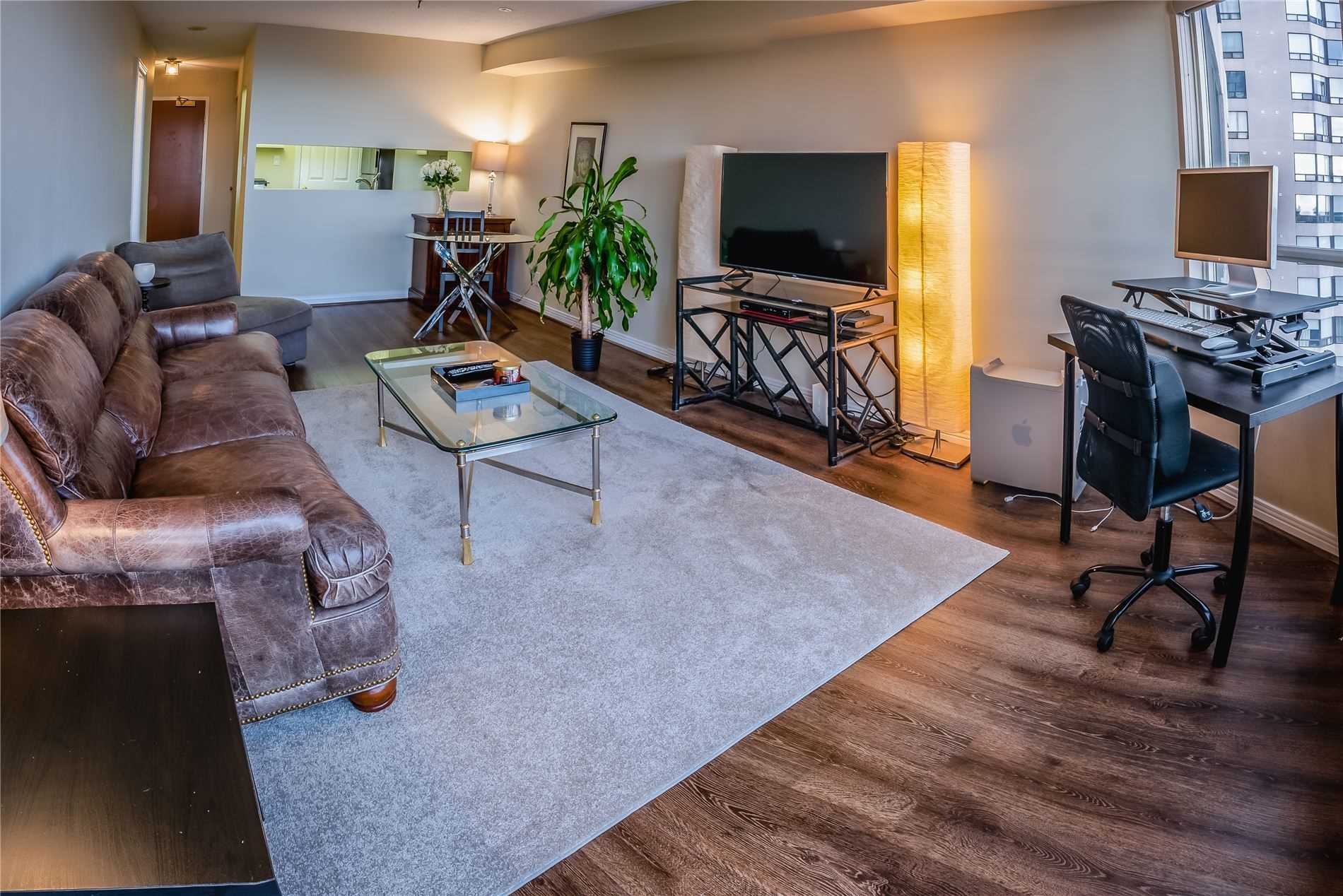 1 Aberfoyle Crescent, #807