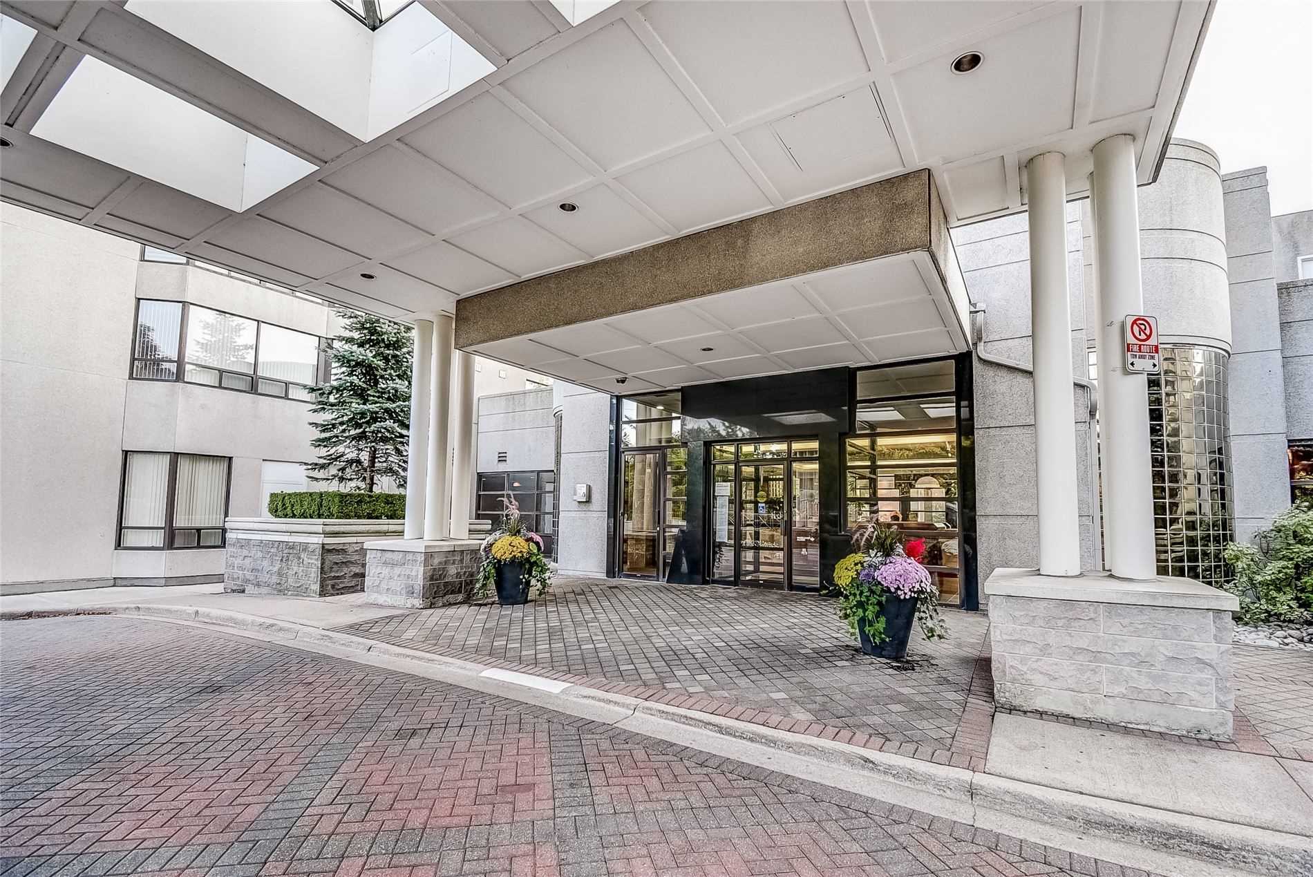 1 Aberfoyle Crescent, #807
