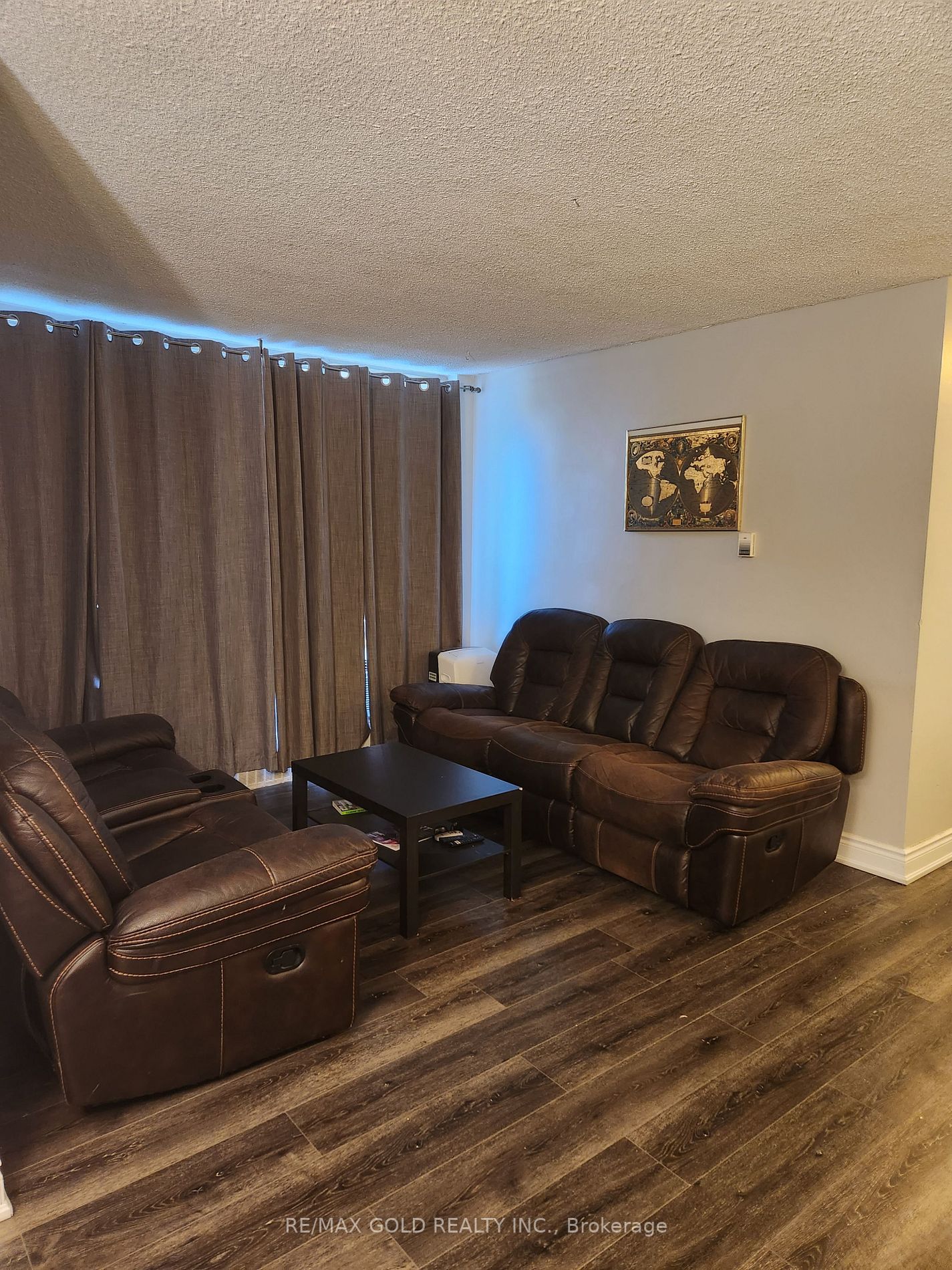 1615 Bloor St E, #210