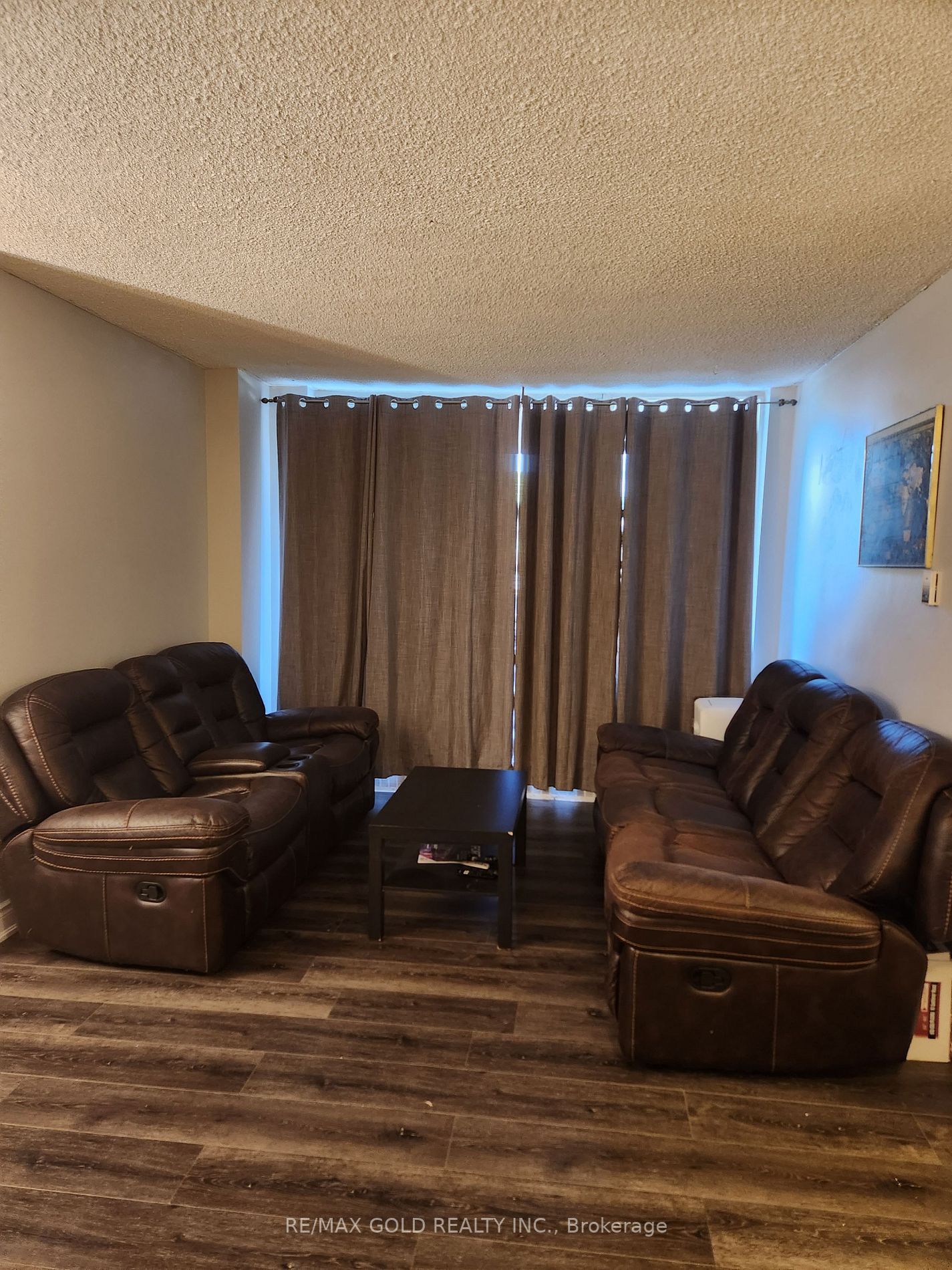 1615 Bloor St E, #210