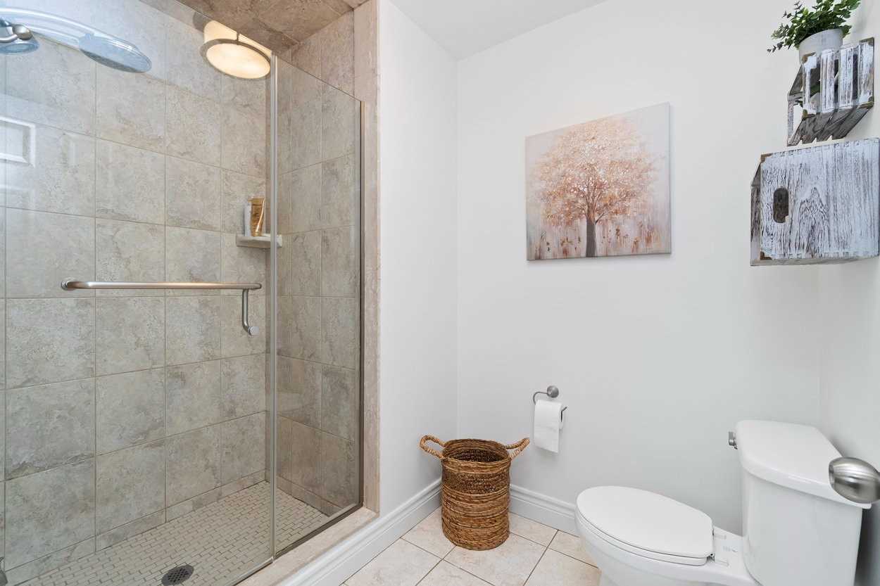 Listing W5937811 - Large Photo # 18