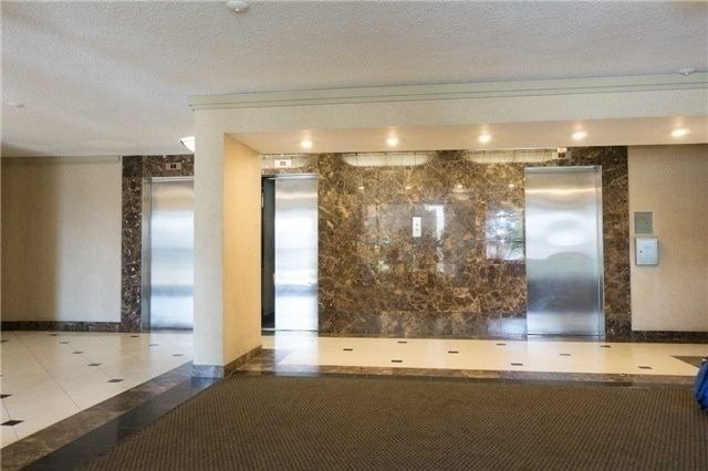 Listing W5938167 - Large Photo # 2