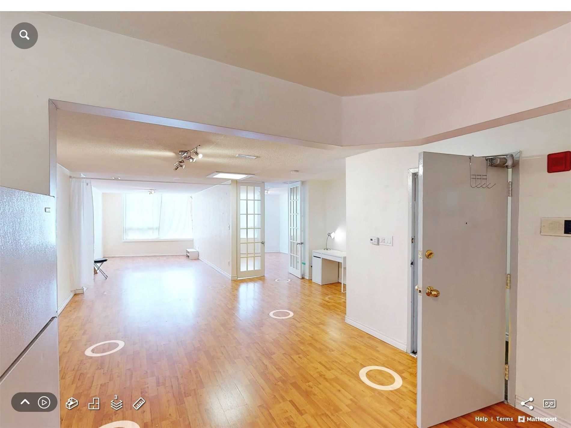 Listing W5938171 - Large Photo # 4