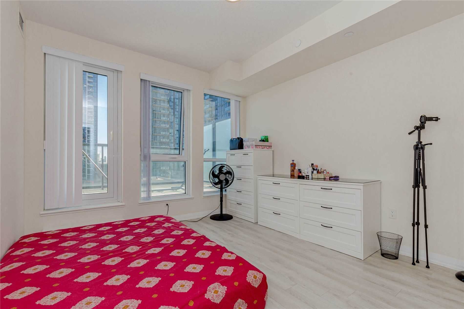 35 Watergarden Dr, #413