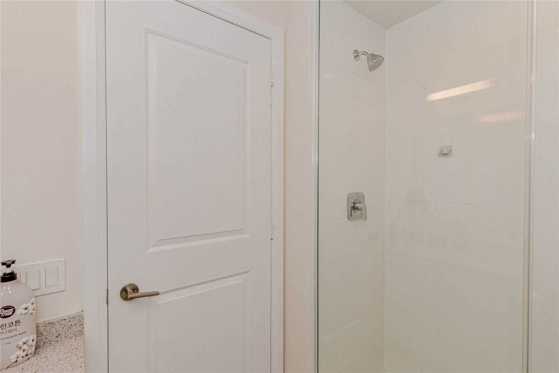 35 Watergarden Dr, #413