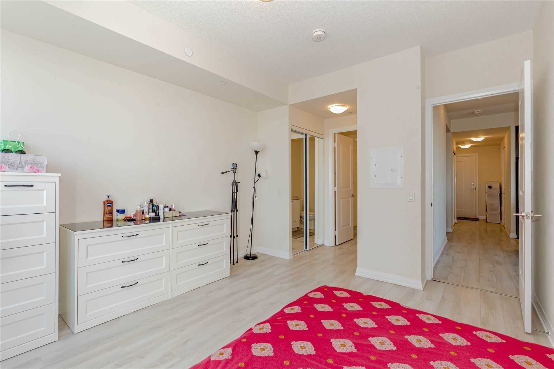 35 Watergarden Dr, #413