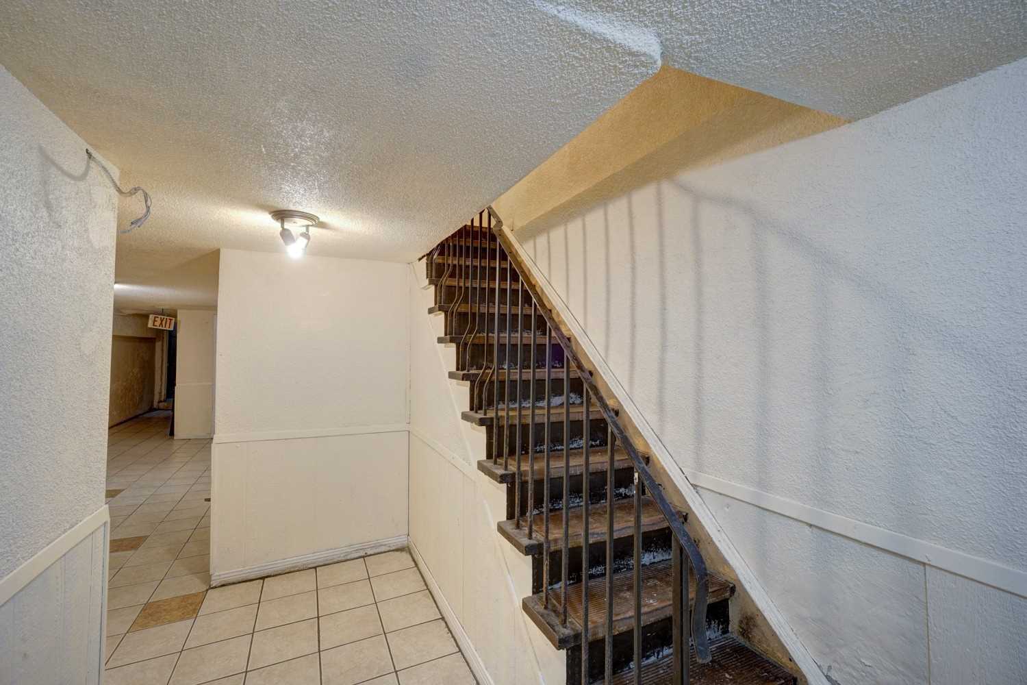 Listing W5938563 - Large Photo # 16