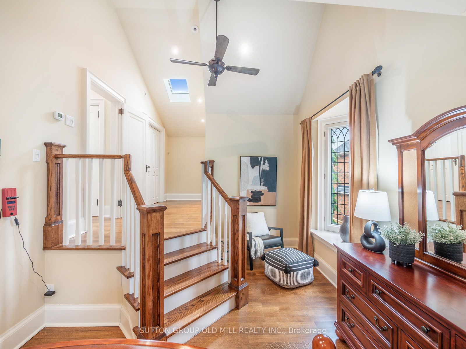 231 Grenview Blvd S