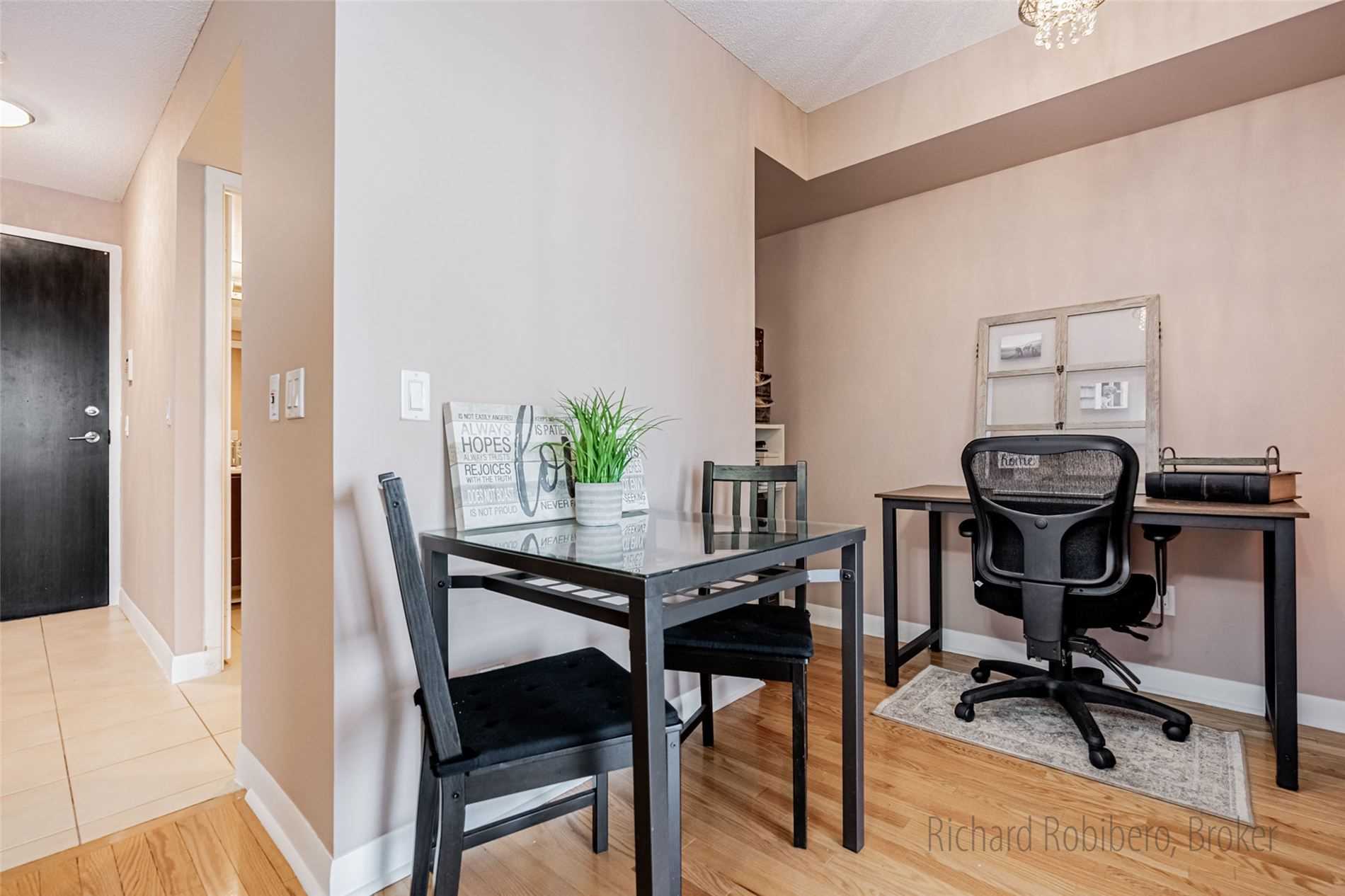 Listing W5938633 - Large Photo # 14