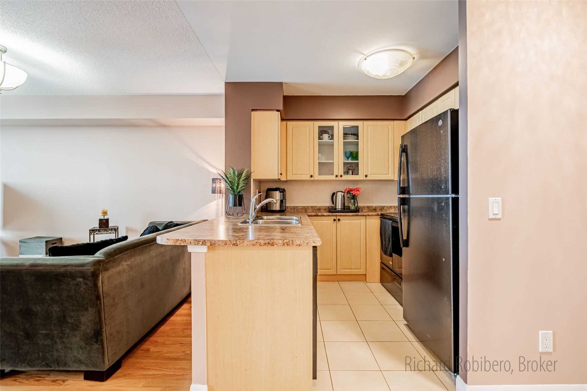 Listing W5938633 - Large Photo # 11