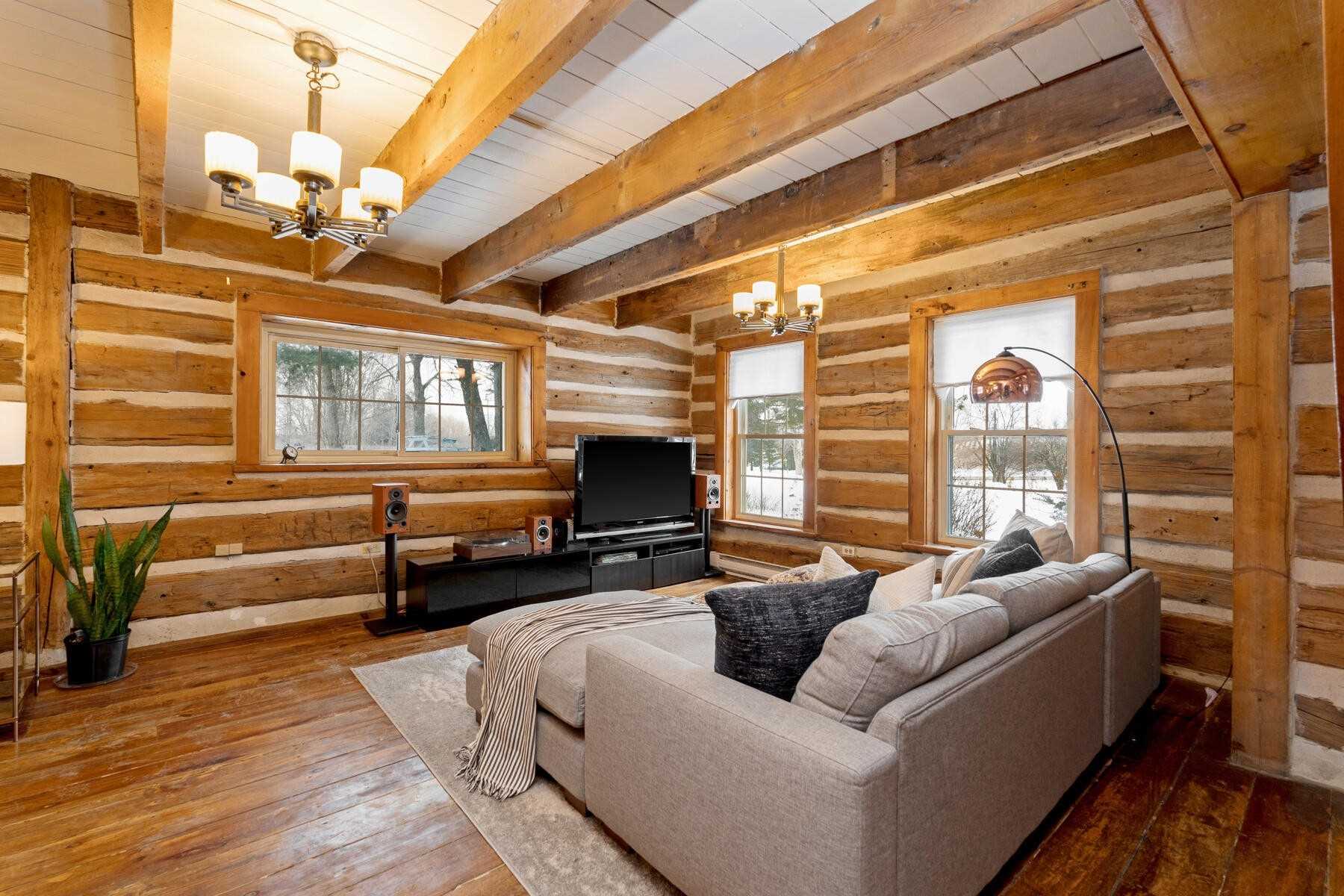 Listing W5938649 - Large Photo # 12