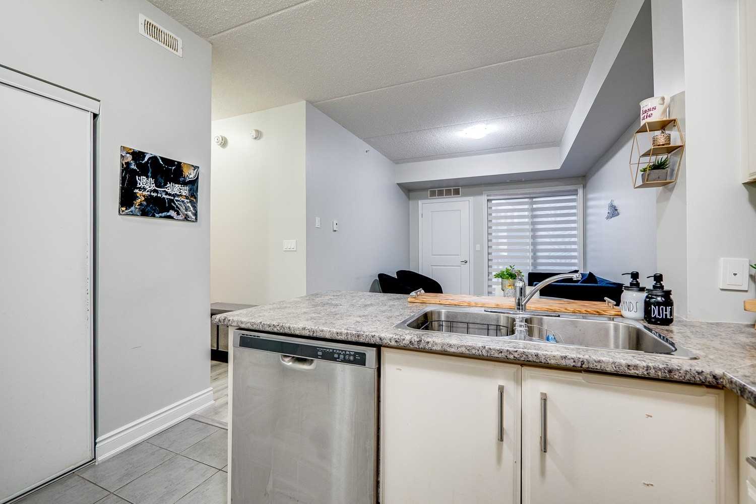Listing W5938715 - Large Photo # 10