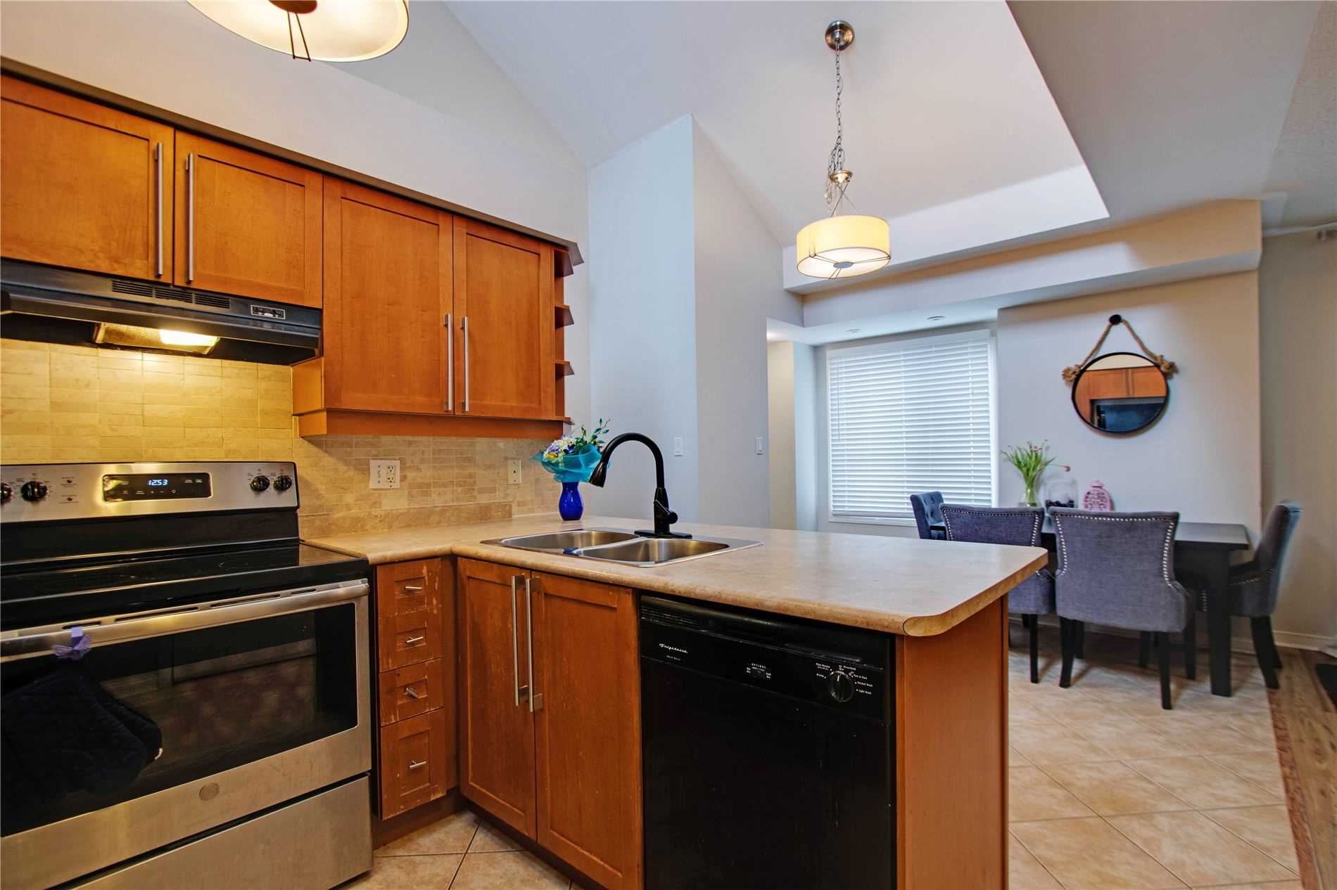 Listing W5938795 - Large Photo # 10