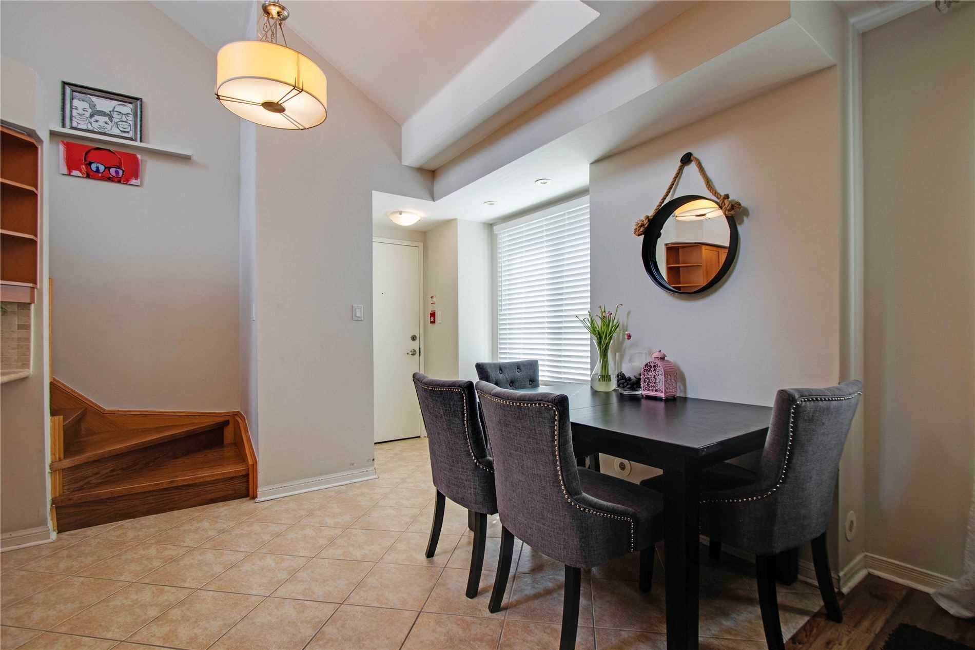 Listing W5938795 - Large Photo # 4