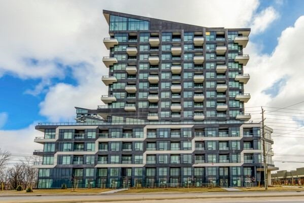 2489 Taunton Rd, Oakville