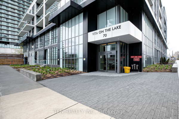 70 Annie Craig Dr, Toronto