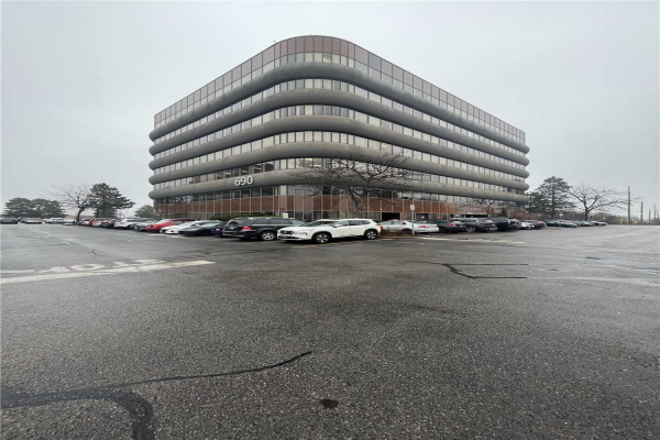 690 Dorval Dr, Oakville