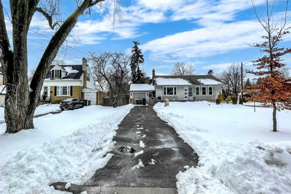 118 Warwood Rd, Toronto