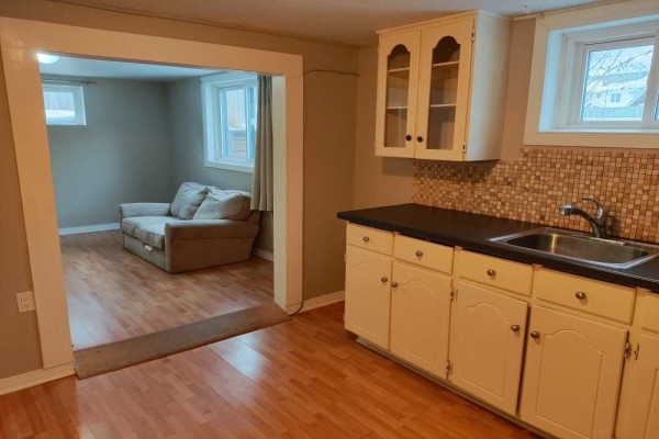 502 Brookside Dr, Oakville