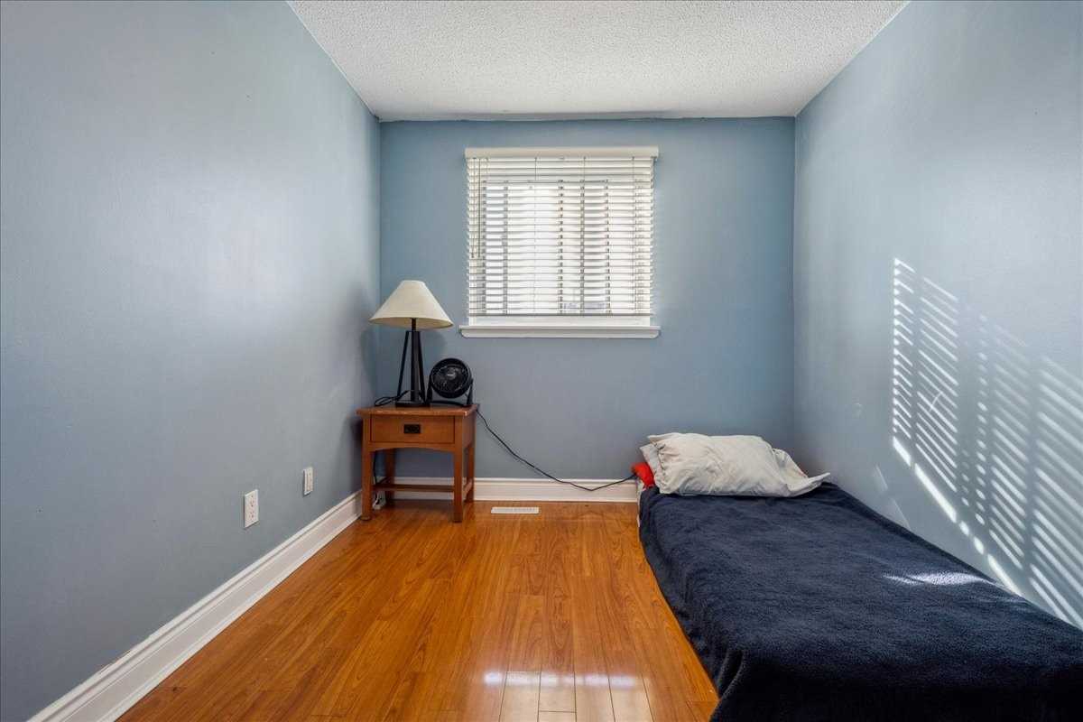Listing W5939841 - Large Photo # 17