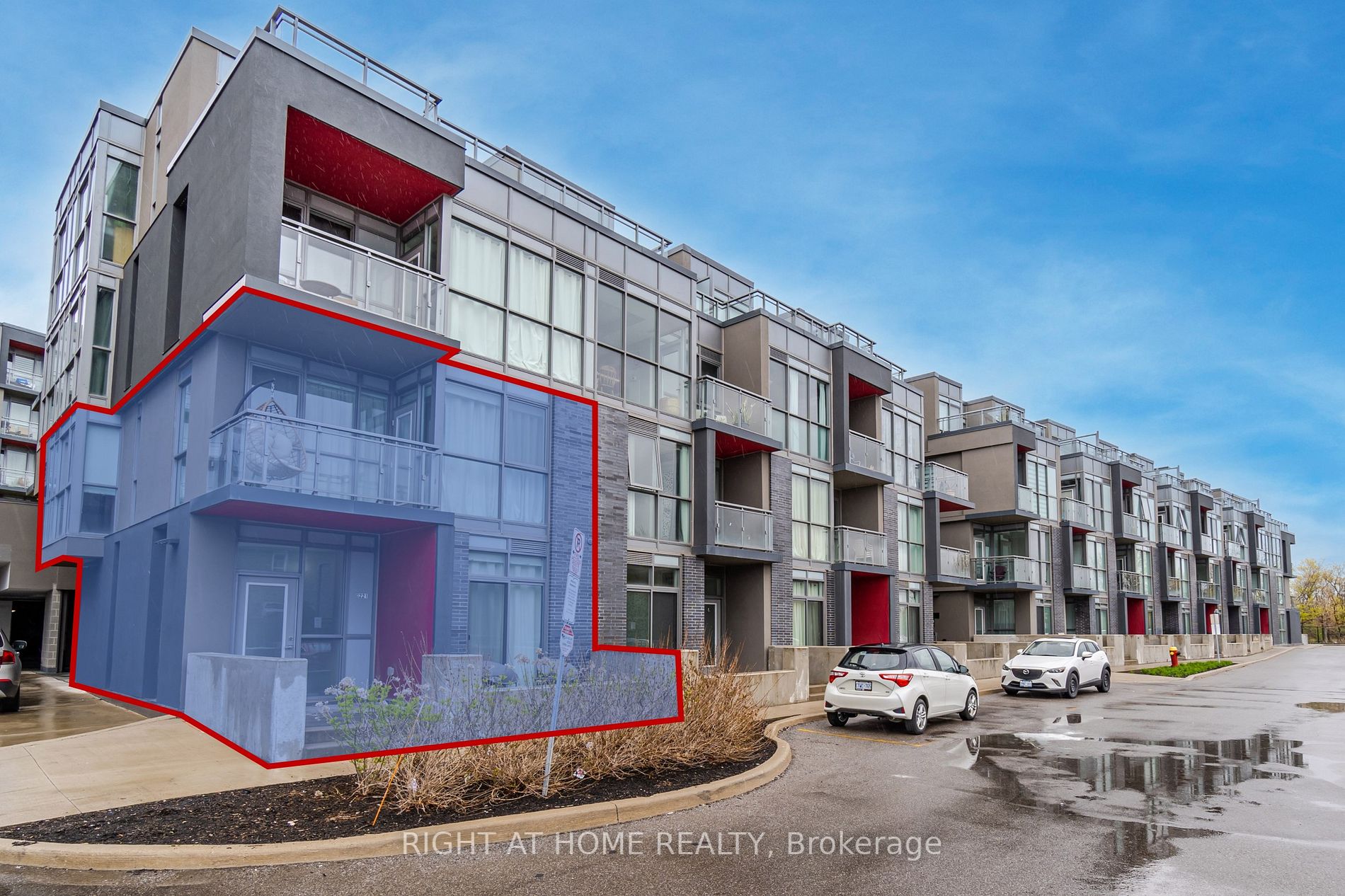 5260 Dundas St, #C221