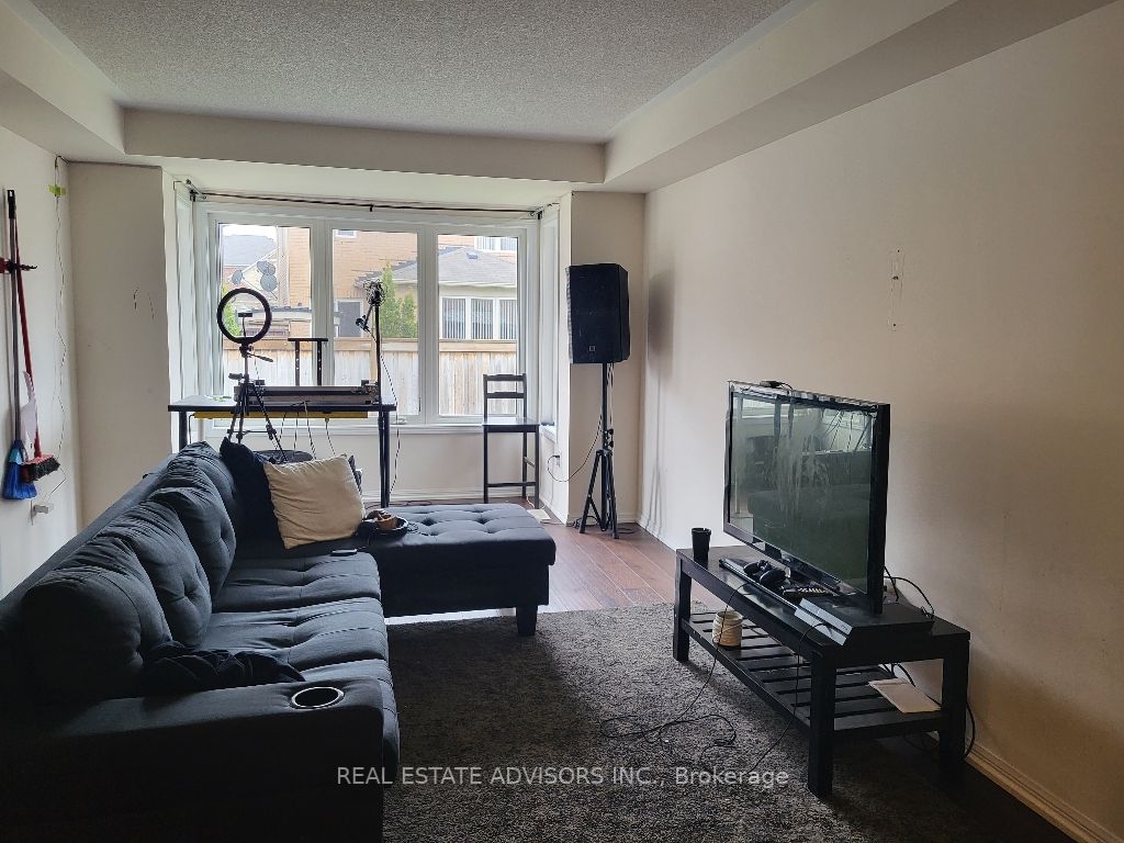 Listing W5940172 - Large Photo # 2