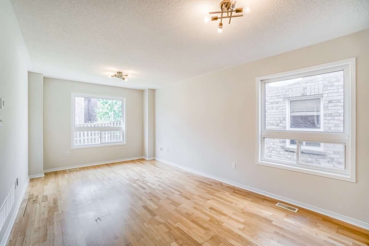 Listing W5940621 - Large Photo # 4