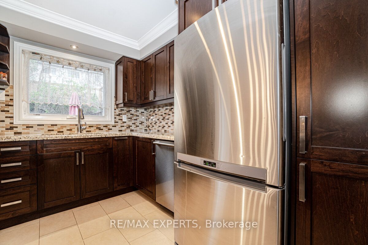 1050 Shawnmarr Rd, #49