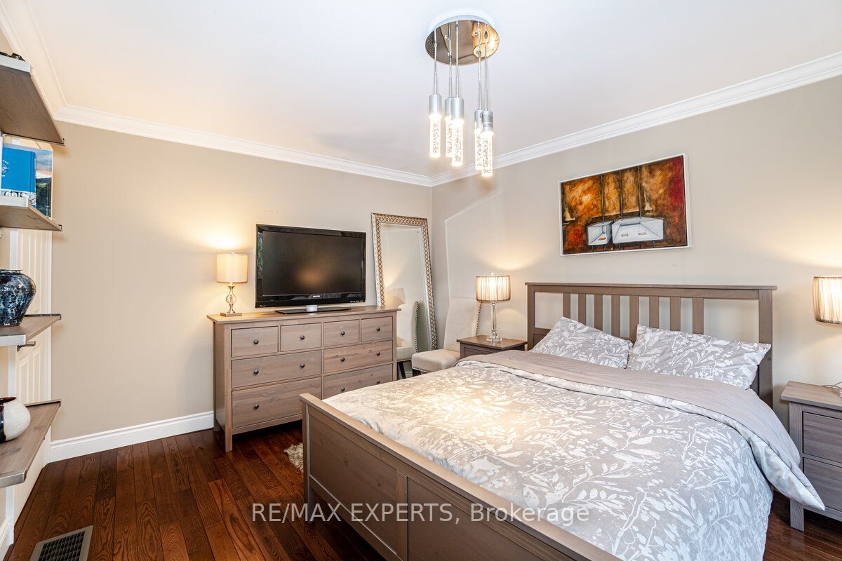 1050 Shawnmarr Rd, #49