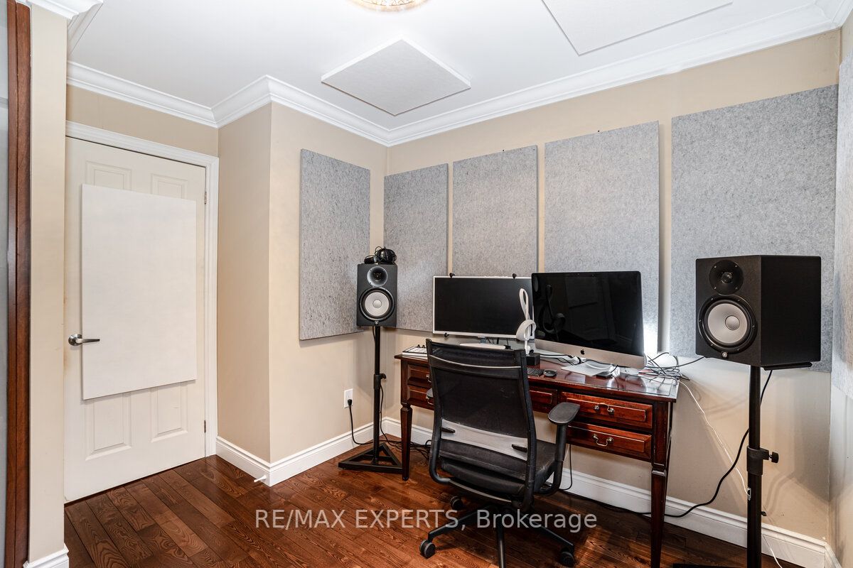 1050 Shawnmarr Rd, #49