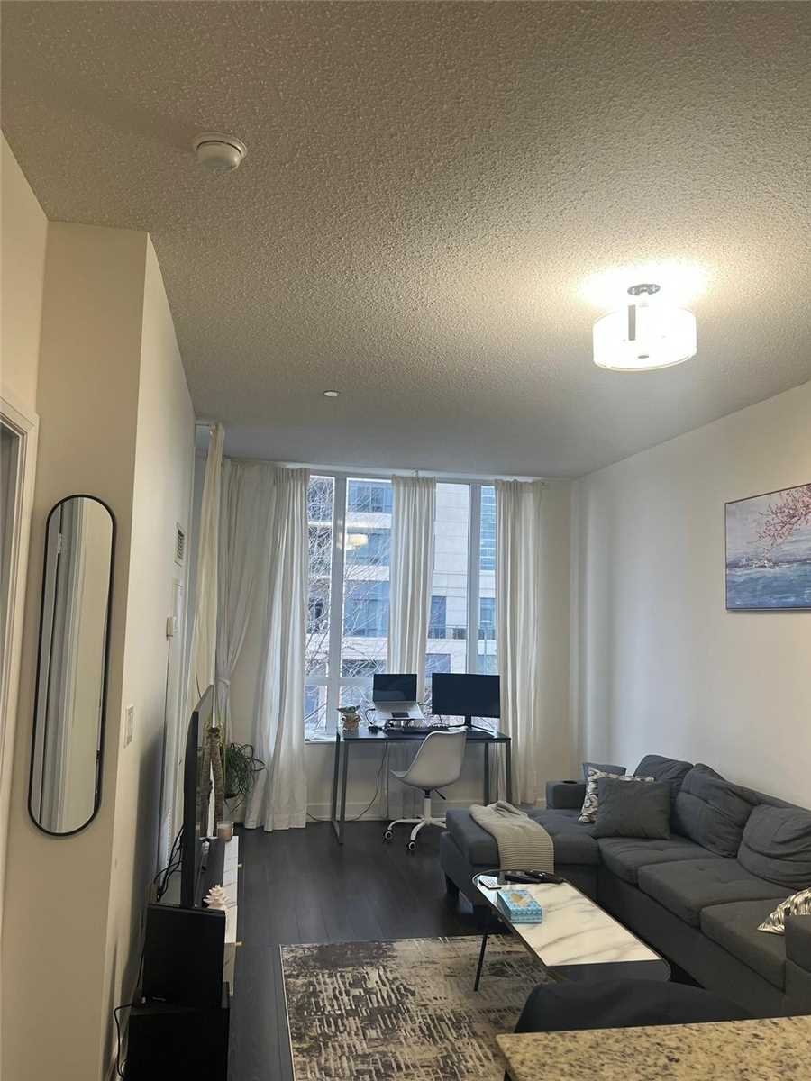 6 Eva Rd, #216