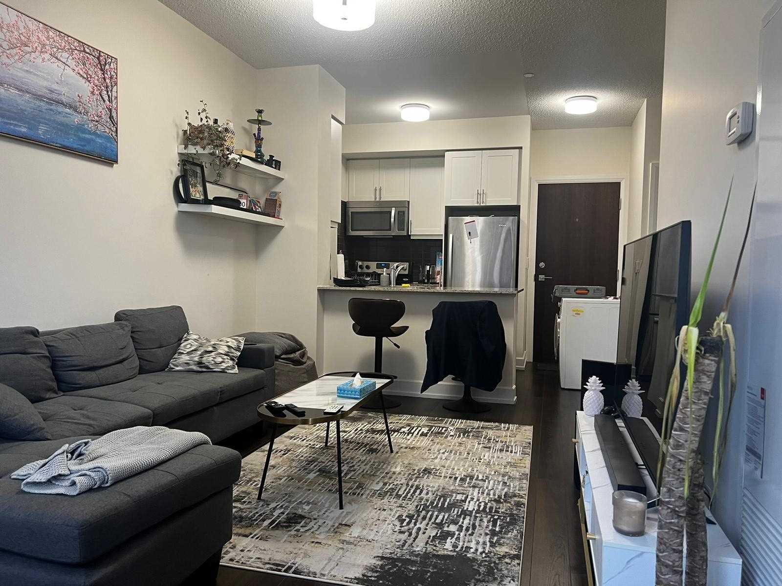 6 Eva Rd, #216